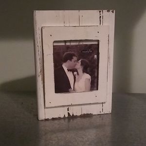 Weathered wood frame for 3x4 photo